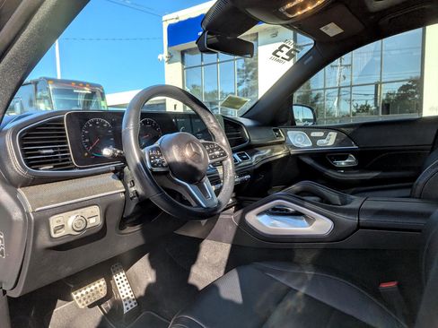 Used 2023 Mercedes-Benz GLS 450 4MATIC image 15