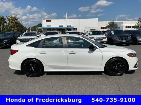Certified 2024 Honda Civic Sport image 8