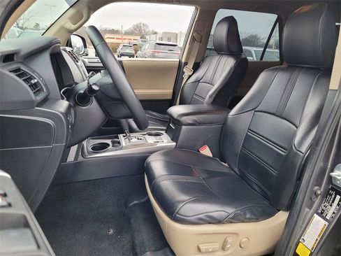 Used 2023 Toyota 4Runner SR5 image 5