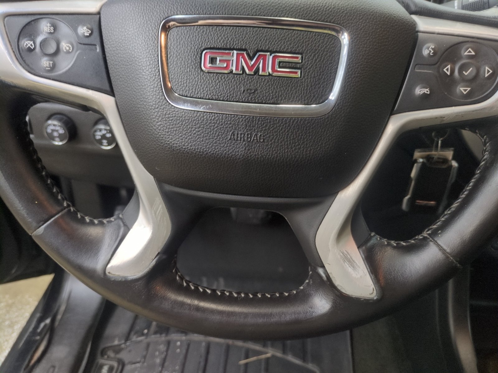Used 2016 GMC Canyon SLT AWD/4WD image 14