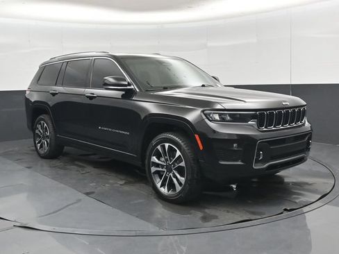 Used 2021 Jeep Grand Cherokee L Overland w/ Luxury Tech Group IV AWD/4WD image 35