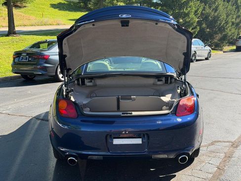 Used 2002 Lexus SC 430 Convertible RWD image 4