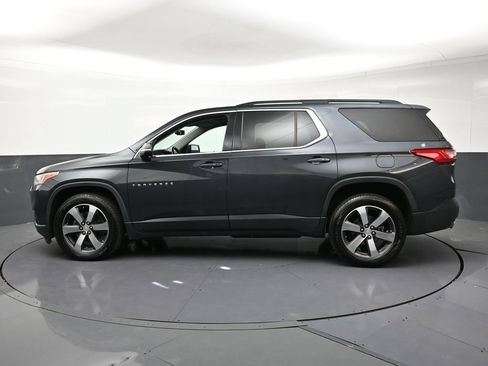 Used 2021 Chevrolet Traverse LT w/ LT Premium Package AWD/4WD image 2