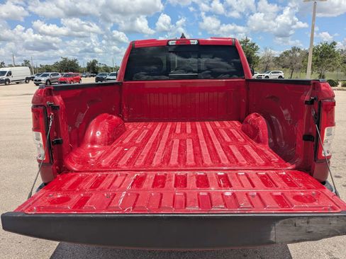 Used 2019 RAM 1500 Big Horn AWD/4WD image 14
