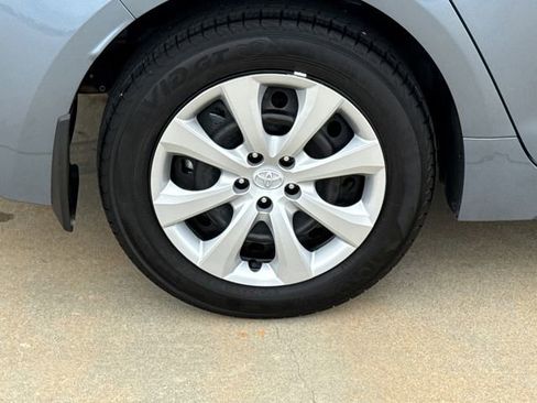 Used 2026 Toyota Corolla LE image 9