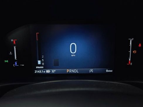 Used 2025 Ford Escape ST-Line w/ Tech Pack #1 image 30