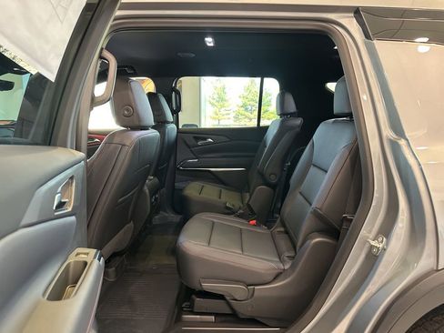 New 2026 Chevrolet Traverse Z71 w/ Driver Confidence Package image 23