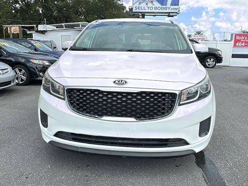 Used 2016 Kia Sedona LX w/ LX Convenience Package FWD image 3