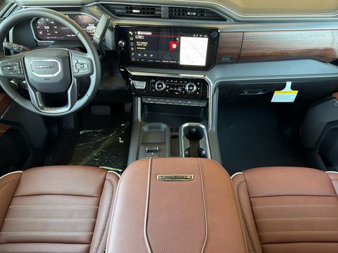 New 2026 GMC Sierra 2500 Denali Ultimate AWD/4WD image 13