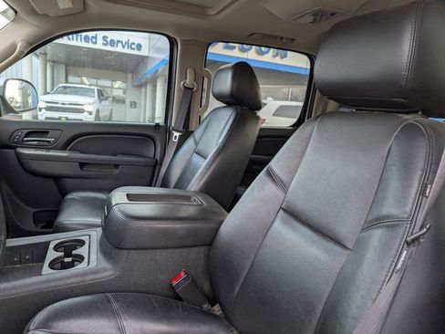 Used 2013 Chevrolet Silverado 1500 LTZ w/ LTZ White Diamond Edition image 12