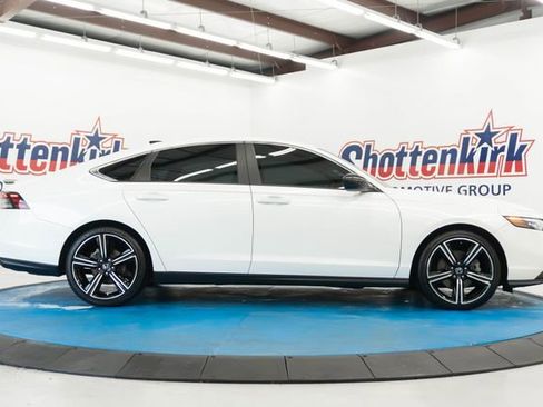 Certified 2023 Honda Accord Sport image 12