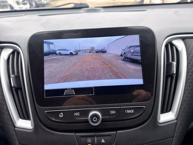 Used 2024 Chevrolet Malibu LT FWD image 14