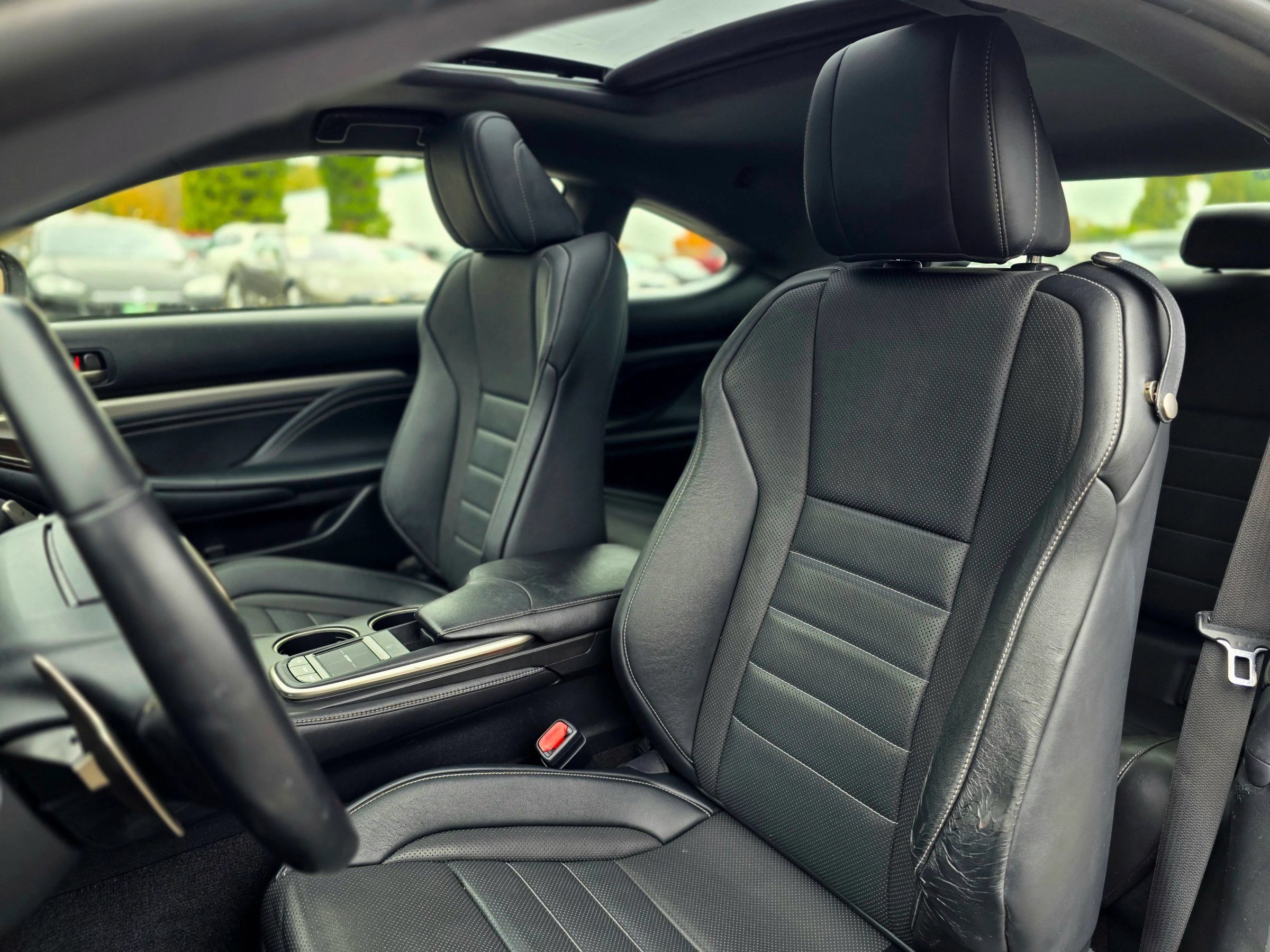 Used 2016 Lexus RC 200t RWD image 26