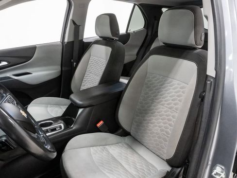Used 2018 Chevrolet Equinox LT w/ Sun & Infotainment Package AWD/4WD image 10