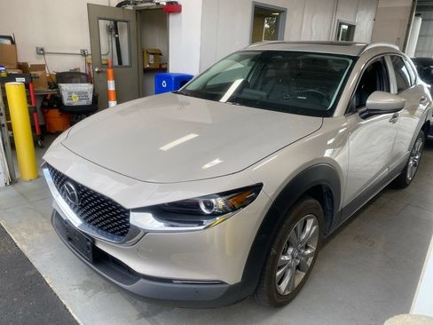 Used 2024 MAZDA CX-30 AWD 2.5 S w/ Preferred Package image 2