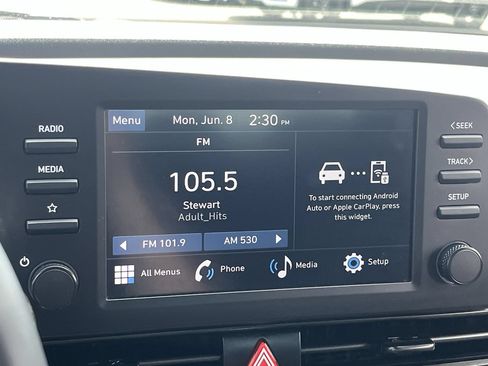 Used 2025 Hyundai Elantra Sport FWD image 12