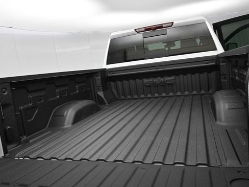 New 2026 GMC Sierra 2500 SLT w/ SLT Premium Package AWD/4WD image 16