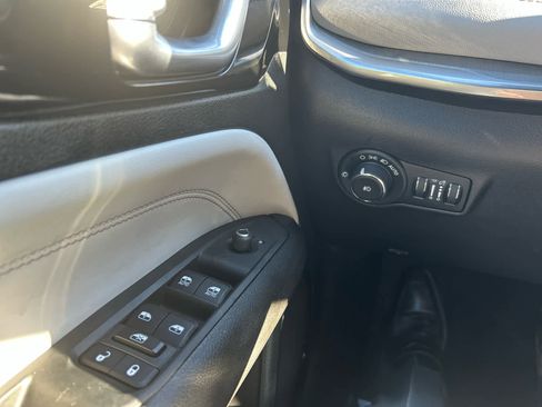 Used 2026 Jeep Compass Limited image 27