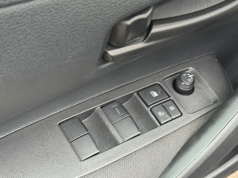 Used 2025 Toyota Corolla LE FWD image 14