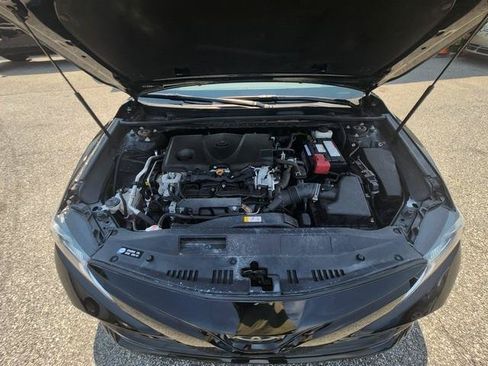 Used 2020 Toyota Camry LE w/ Convenience Package FWD image 25