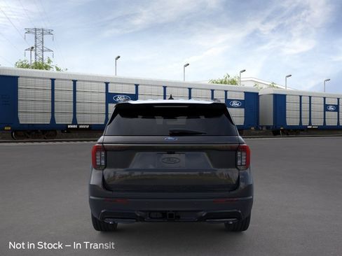 New 2026 Ford Explorer ST-Line RWD image 5