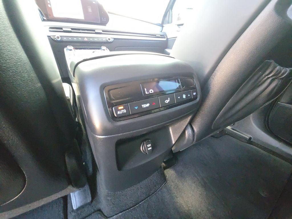 Used 2024 Hyundai Palisade SEL FWD image 28