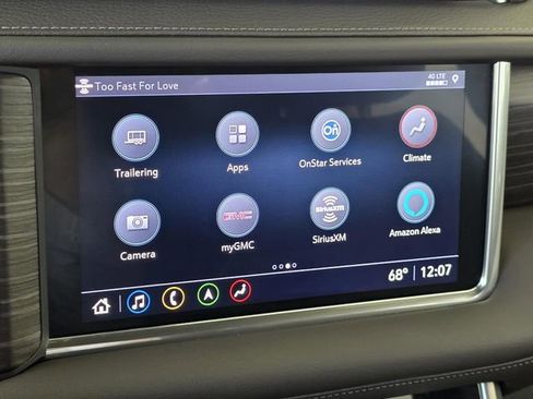 Used 2021 GMC Yukon Denali w/ Denali Premium Package AWD/4WD image 32