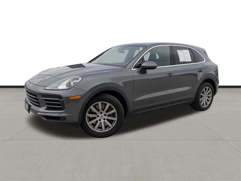 Used 2022 Porsche Cayenne Platinum Edition image 1