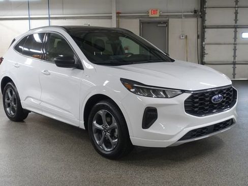Used 2023 Ford Escape ST-Line w/ Tech Pack #1 AWD/4WD image 1
