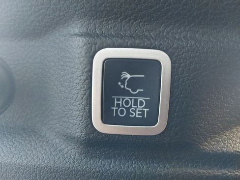 New 2025 Jeep Grand Cherokee L Altitude image 41