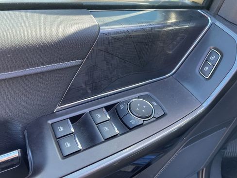 Certified 2022 Ford F150 XLT w/ Equipment Group 302A High image 11