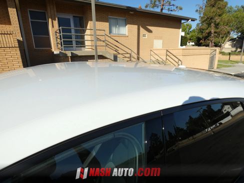 Used 2024 Porsche Macan AWD/4WD image 20