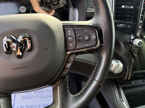 Used 2025 RAM 1500 Limited AWD/4WD image 24