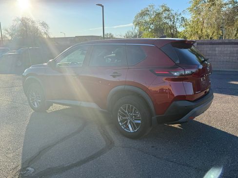 Used 2023 Nissan Rogue S image 7