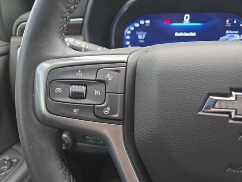 Used 2024 Chevrolet Tahoe Z71 w/ Luxury Package AWD/4WD image 21