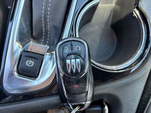 Used 2025 Buick Encore GX Preferred FWD image 23