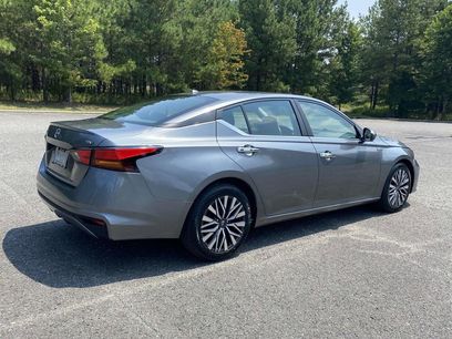 Used 2023 Nissan Altima 2.5 SV