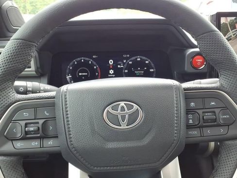 New 2026 Toyota Tacoma TRD Off-Road w/ TRD Off Road Upgrade Package AWD/4WD image 15