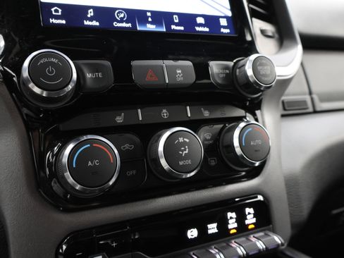 Used 2024 RAM 3500 Big Horn w/ Night Edition image 43