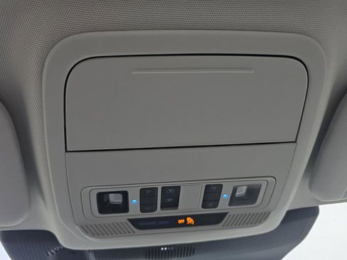 New 2026 Ford Explorer Active w/ Active Comfort Package image 28