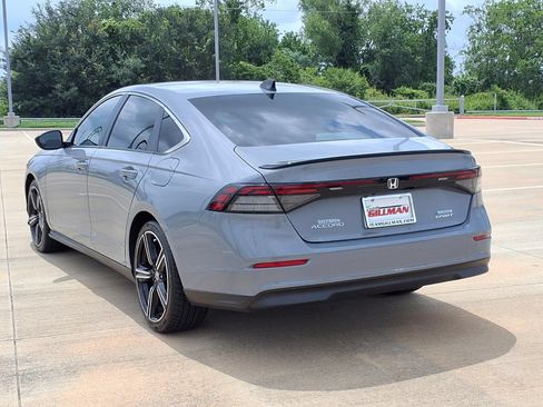 Used 2024 Honda Accord Sport image 2