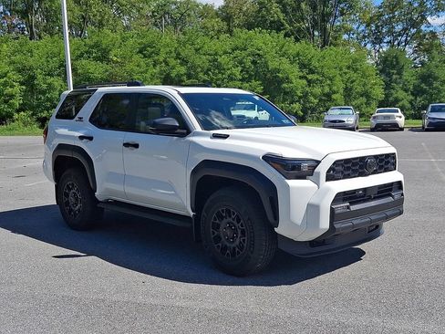 Used 2026 Toyota 4Runner TRD Off-Road Premium AWD/4WD image 3