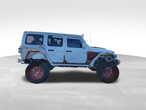 Used 2018 Jeep Wrangler Unlimited Sahara w/ Dual Top Group image 12