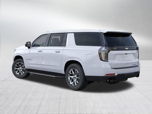 New 2026 Chevrolet Suburban Premier AWD/4WD image 3