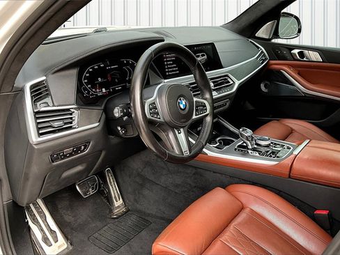 Used 2022 BMW X7 M50i image 17