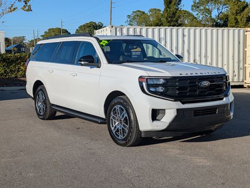 Certified 2025 Ford Expedition Max Active image 2