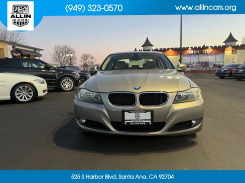 Used 2011 BMW 328i Sedan RWD image 2
