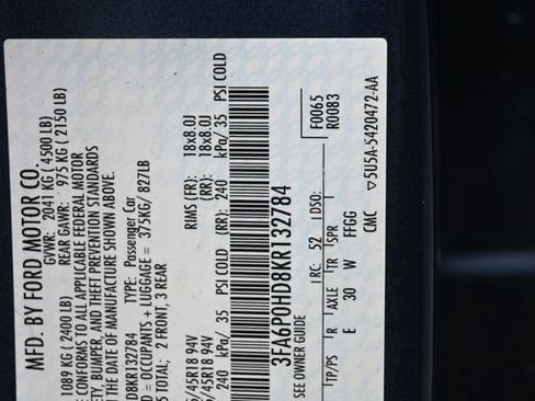 Used 2019 Ford Fusion SE w/ Equipment Group 151A FWD image 16