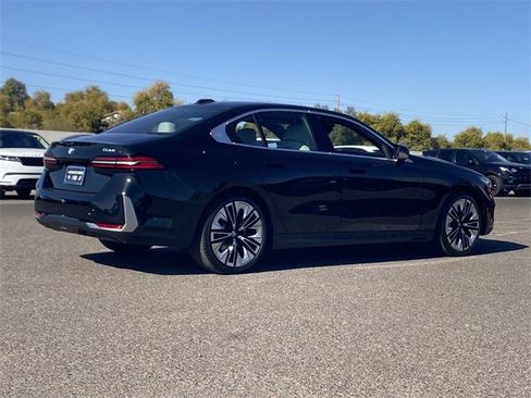 New 2025 BMW 530i 530i image 6