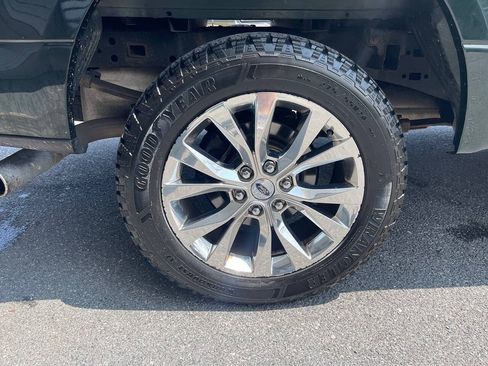 Used 2016 Ford F150 XLT w/ Equipment Group 302A Luxury AWD/4WD image 11
